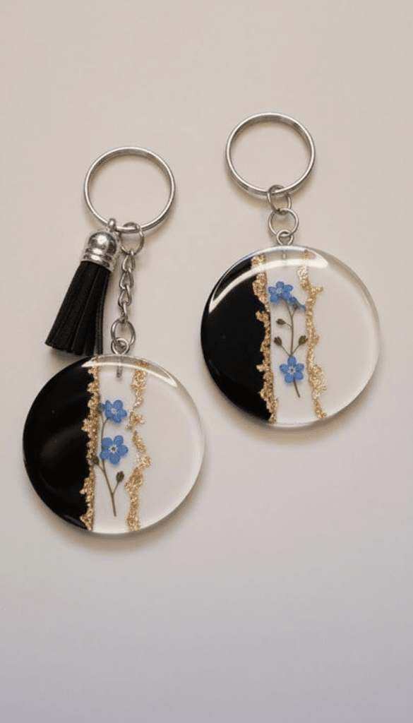 Epoxy-Resin-Jewelry-for-Beginners-585x1024 Epoxy Resin Jewelry for Beginners Guide